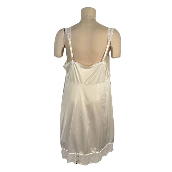 Vintage Bali Ivory Full Slip Lace Trim 100% Nylon Women's Size 42 / Large - Picture 8 of 9
